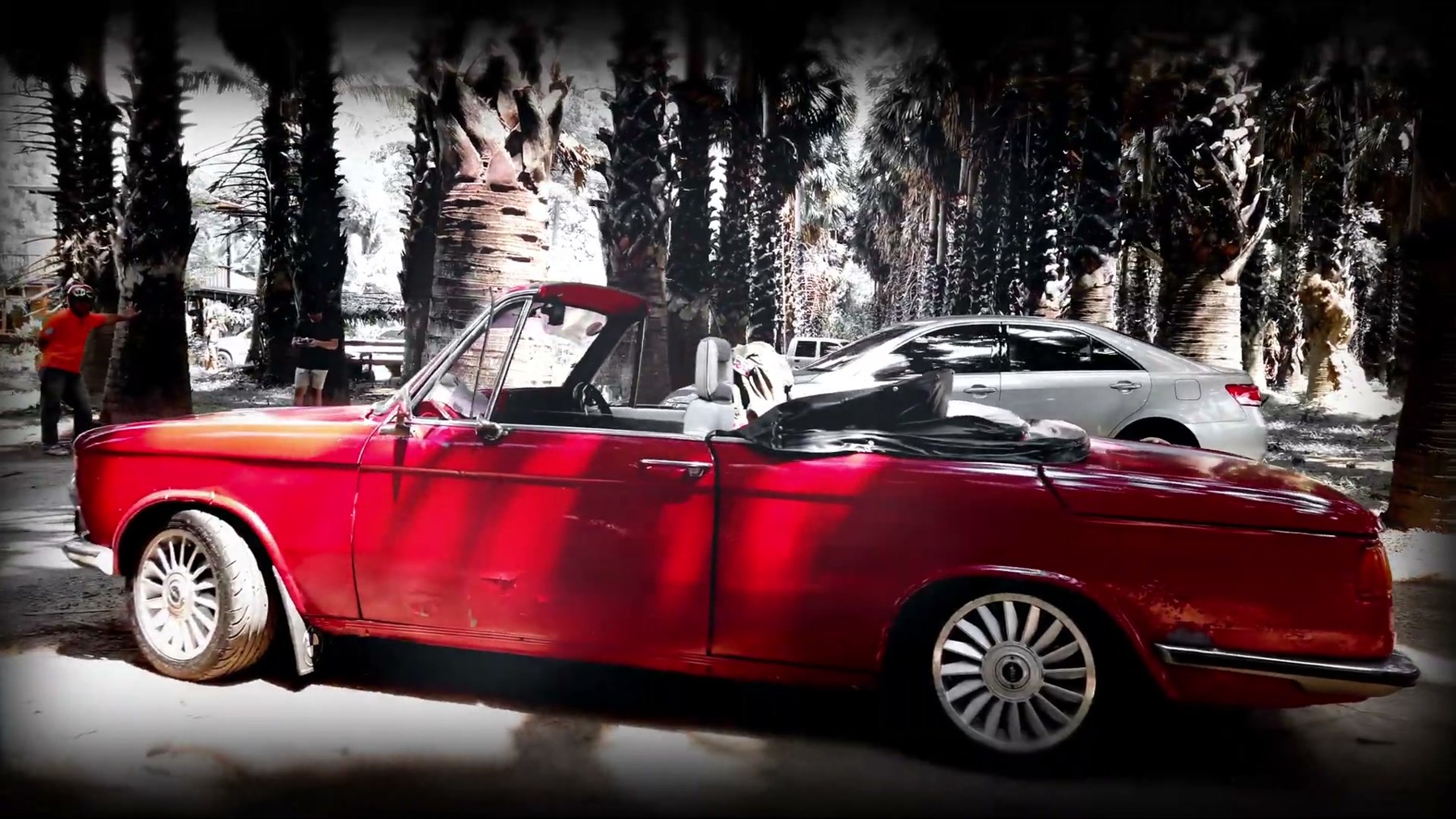 BMW 2002 Convertible 1