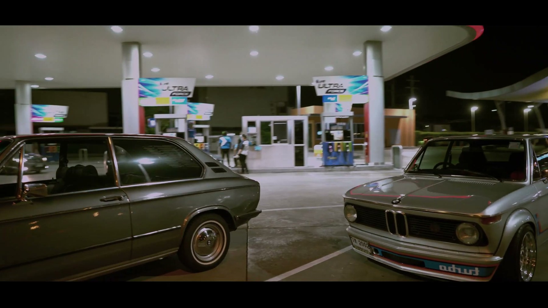 bmw 2002 4