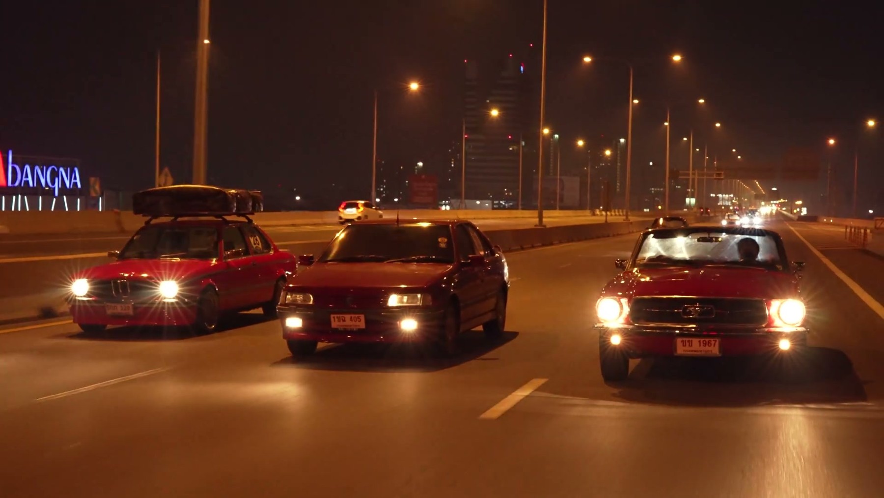 Mustang vs BMW 2002 5