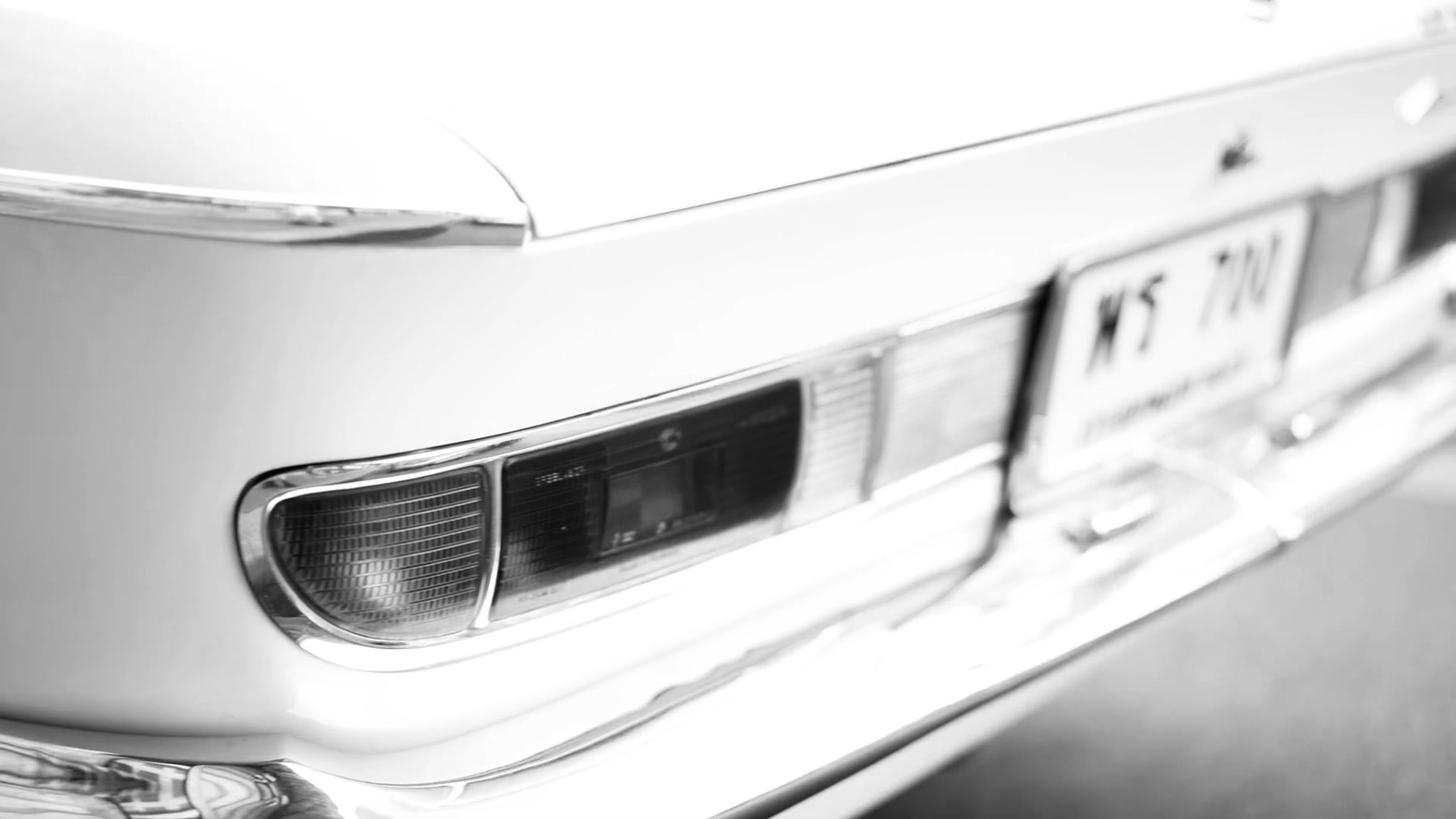 BMW 2000 CS รถประกอบภาพยนตร์ "one for the road" 6