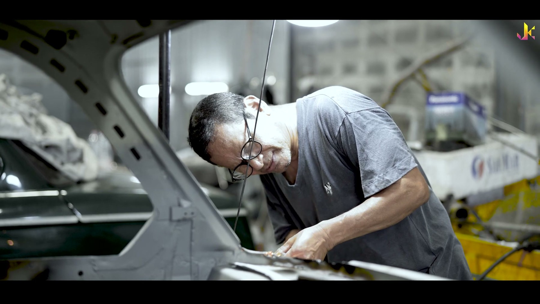เคาะ ปะผุ รถ BMW 2002 (Repair Rust and Restoration) 5