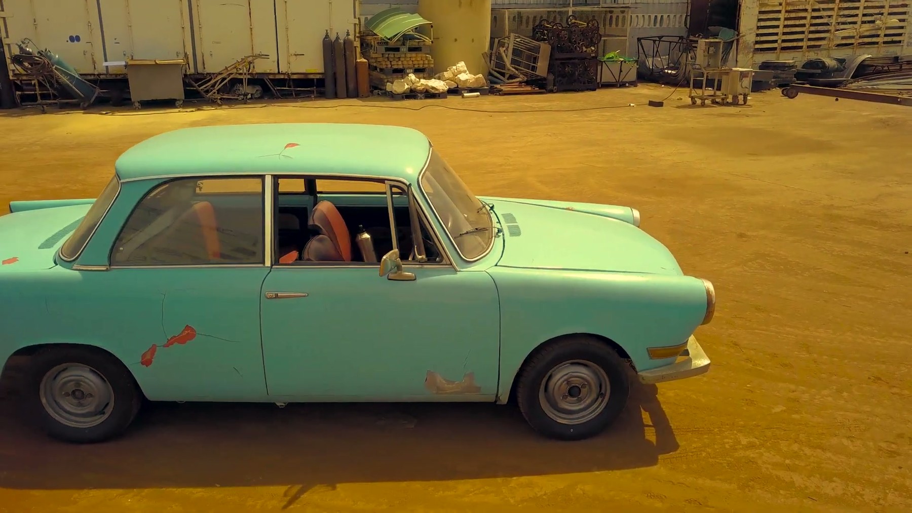 BMW 700 รถคลาสสิก 2