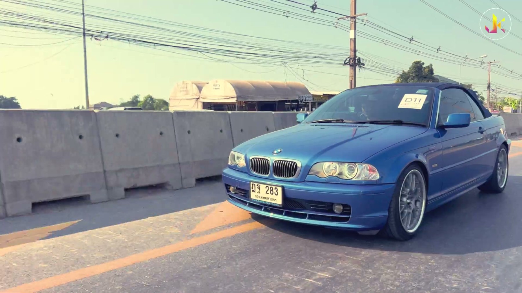 JK RETRO CARS - BMW Performance ทริปปลูกป่า แจกขนมเด็กๆ 2