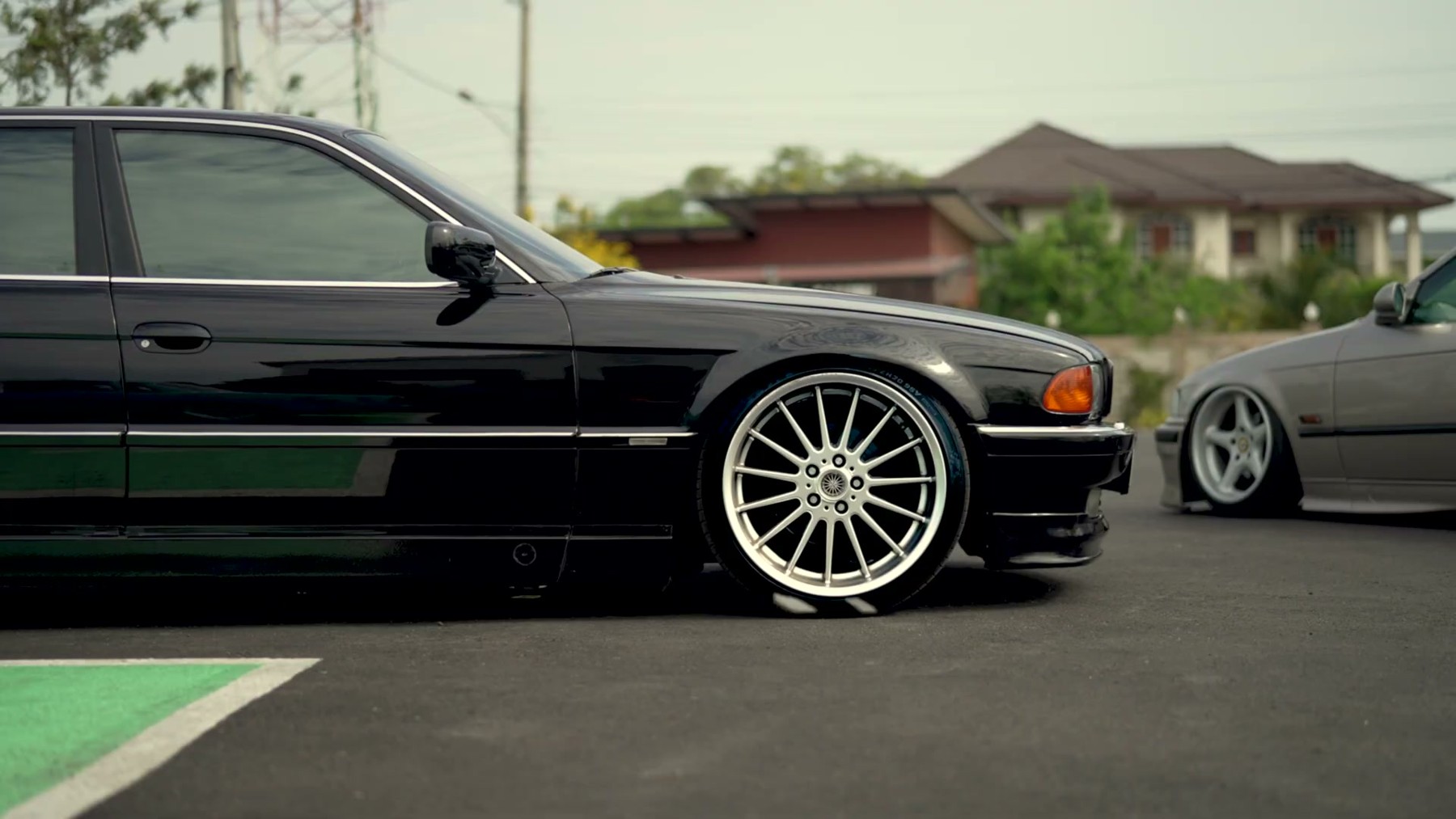 CAR MEET - BE YOUR OWN 5